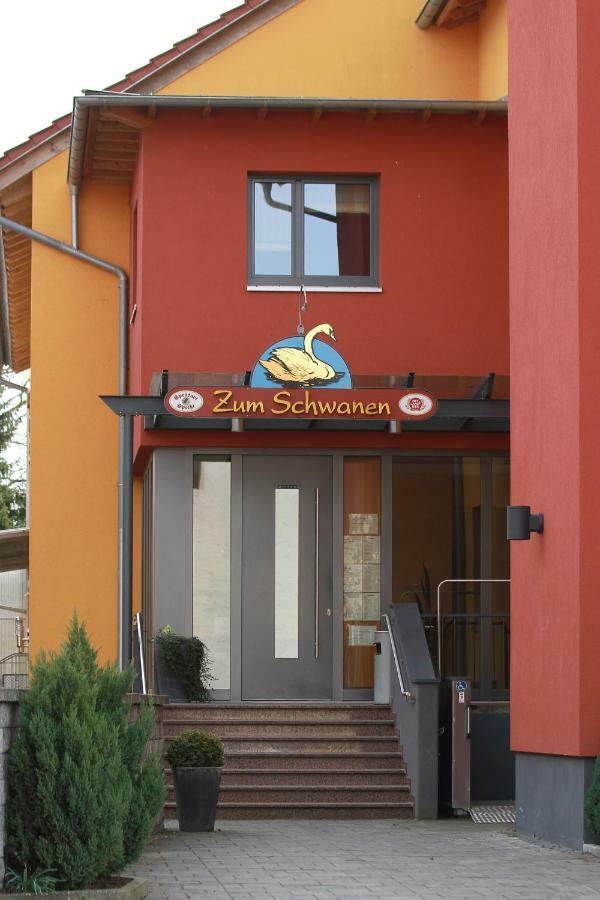 Gasthof Zum Schwanen Kleinostheim Exterior photo